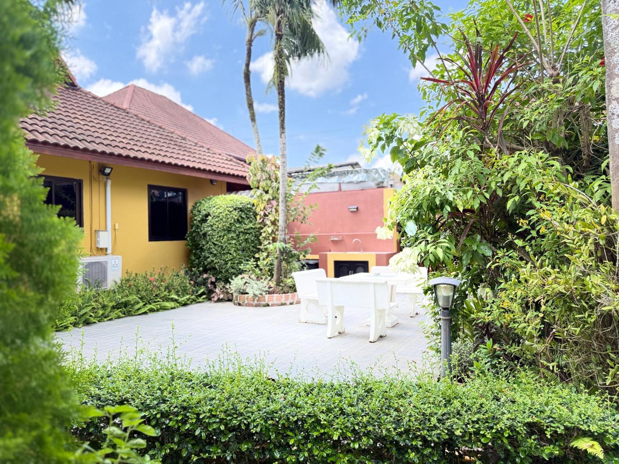 Family Bungalow Kamala Exterior photo